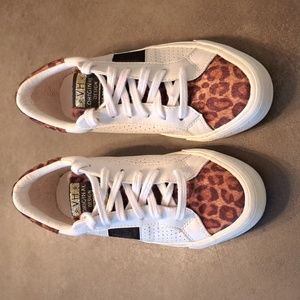 Vintage Havana Dina White/leopard sneakers Size 7 US